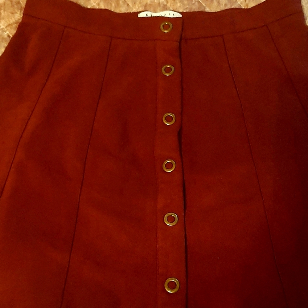 A kendall+kylie xs maroon skirt
